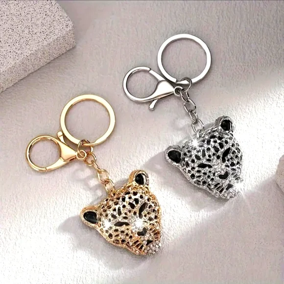 Wild Glam ✨ Leopard Rhinestone Bag Charm & Keychain 🐆 - Picture 1 of 9
